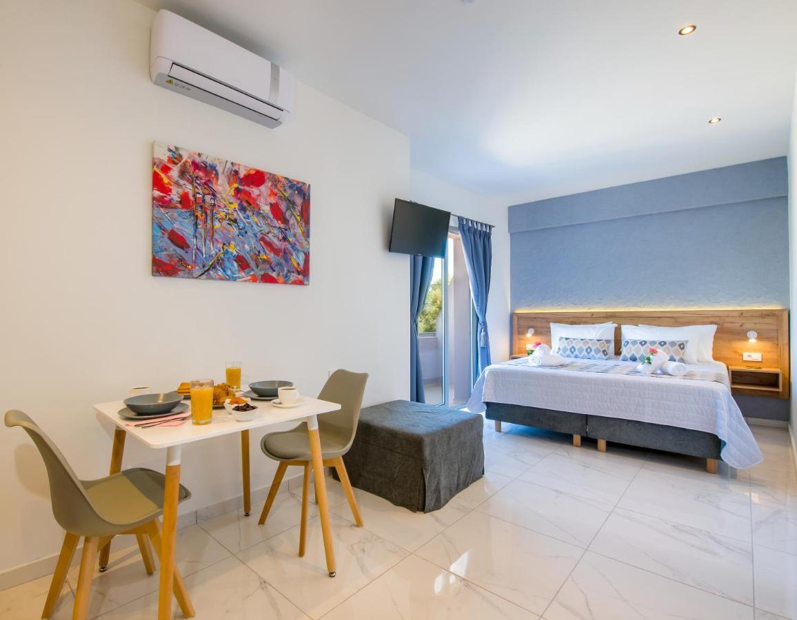 Linda Platanias Apartment *
