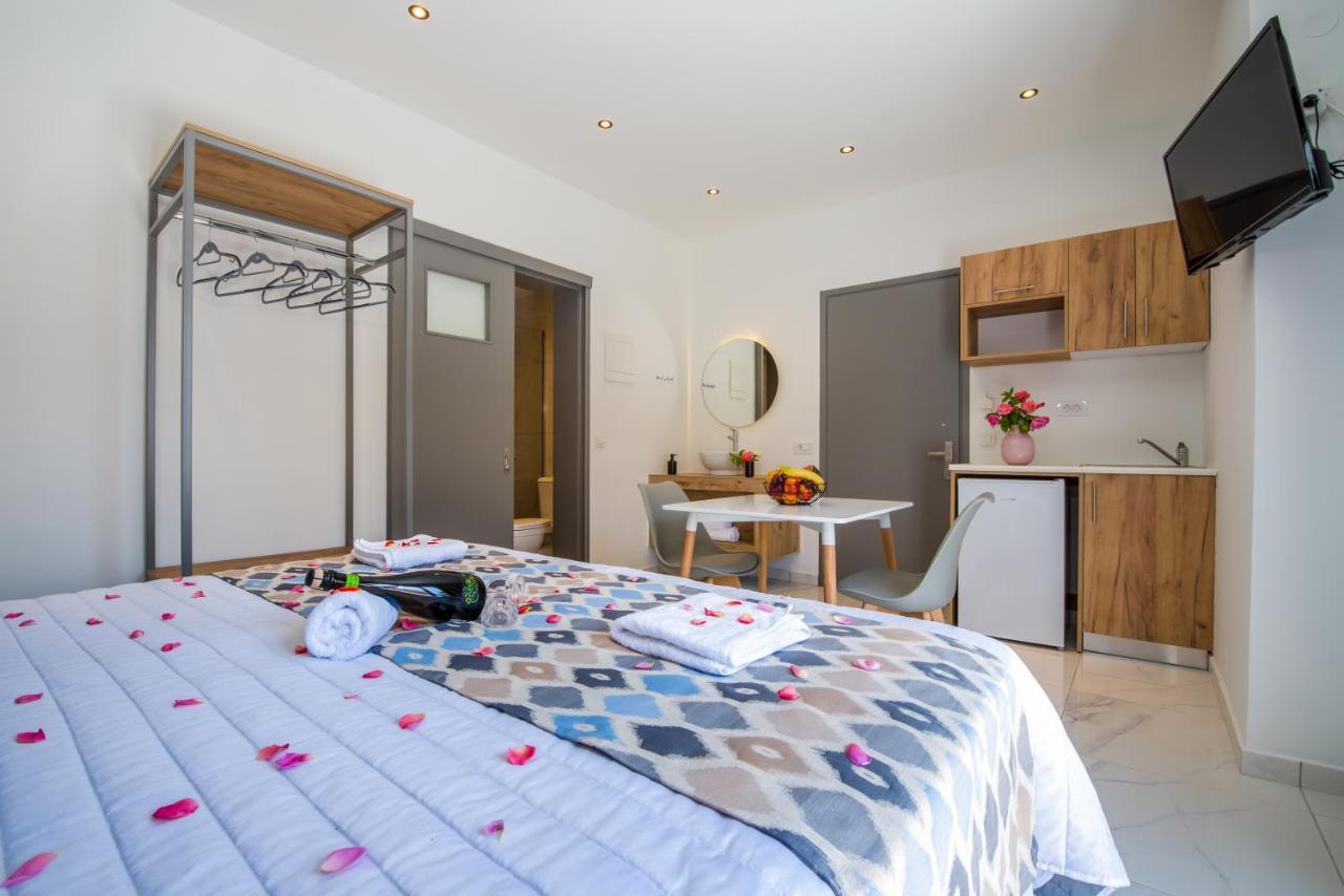 Apartment Linda Platanias