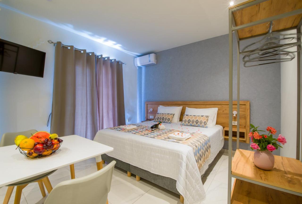 Apartment Linda Platanias *